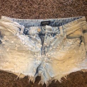 Bebe floral shorts🌸